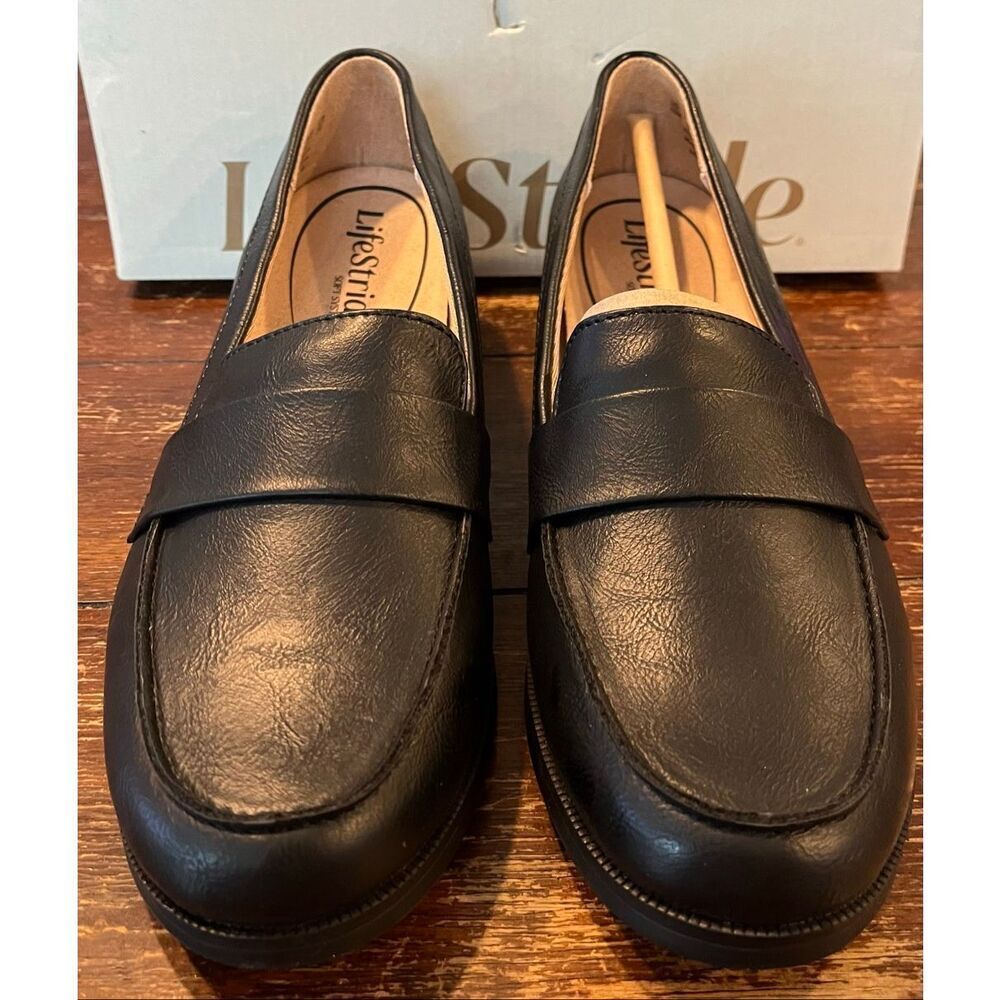 LifeStride Women's, Sonoma 2 Loafer - Size 10 - Picture 2 of 8